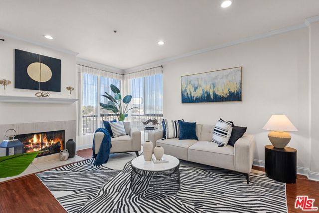 6938 Laurel Canyon Boulevard 302