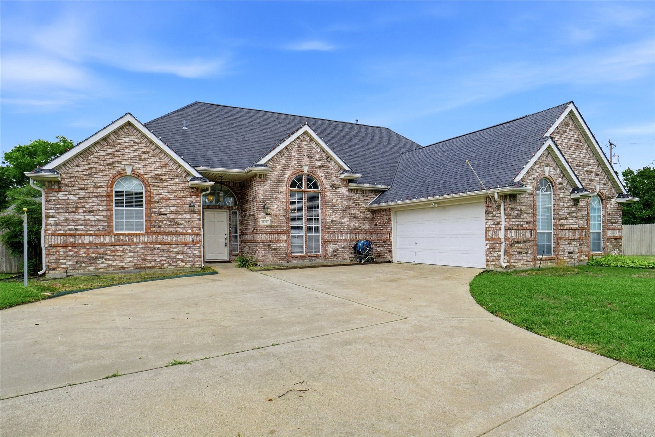 1620 Oak Creek Drive