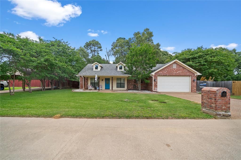 14125 Lone Pine