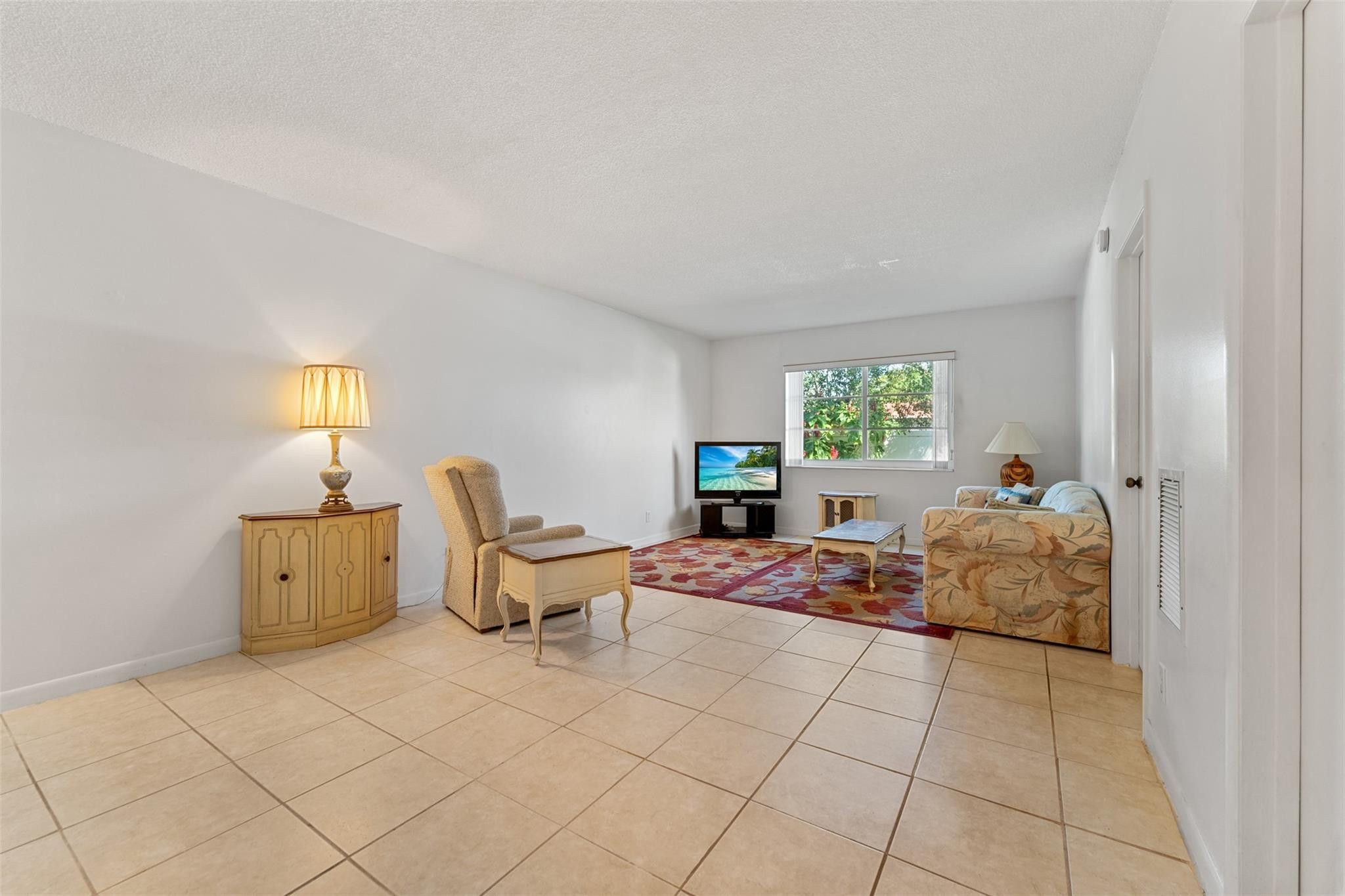 649 W Oakland Park Boulevard 110A