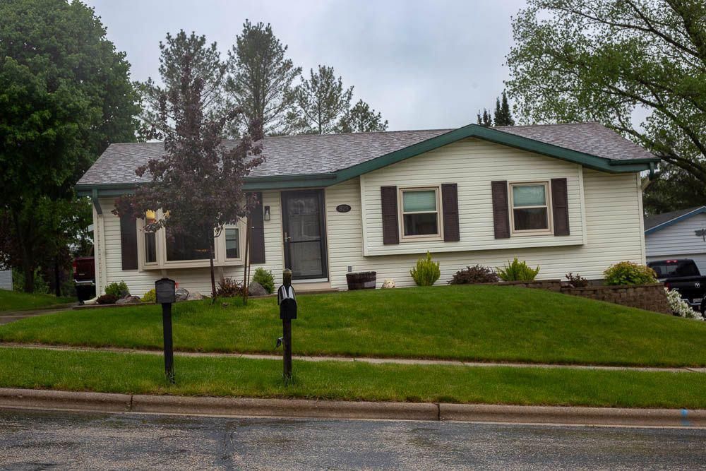 829 Kings Ridge Court West