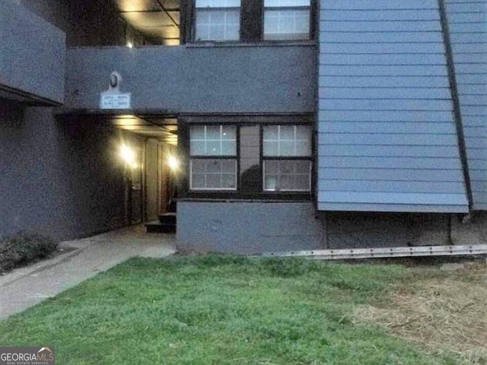 5918 Sutcliff Square