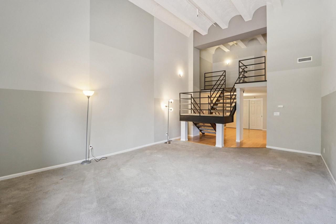 270 E Highland Avenue 223