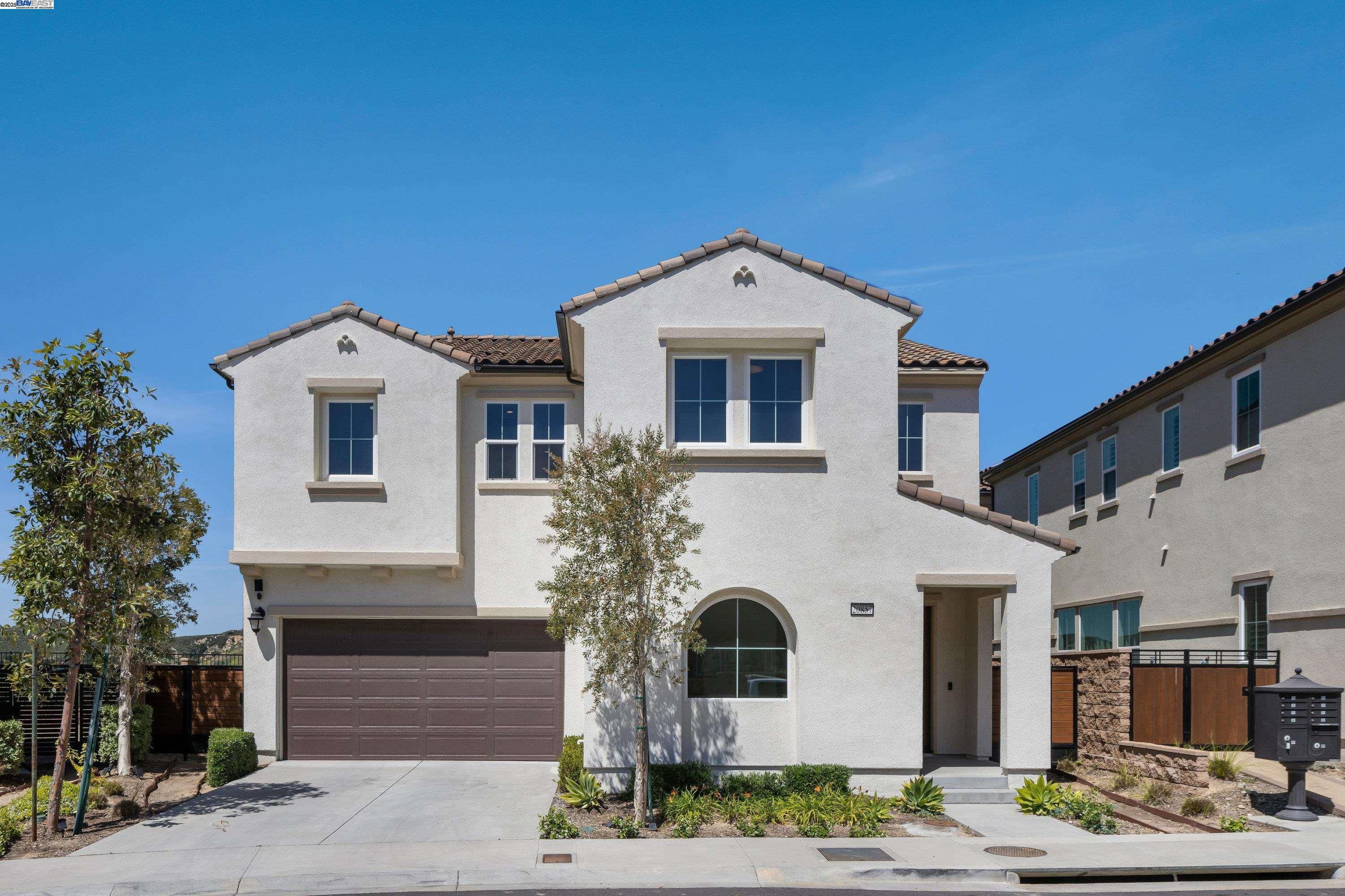 20857 W Acorn Circle