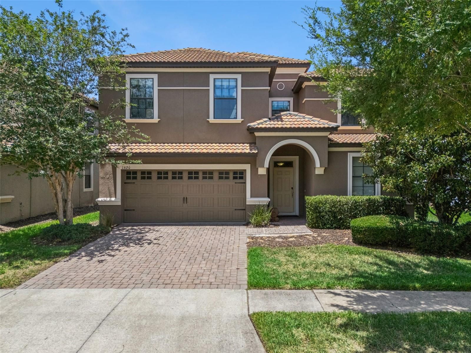 1420 Moon Valley