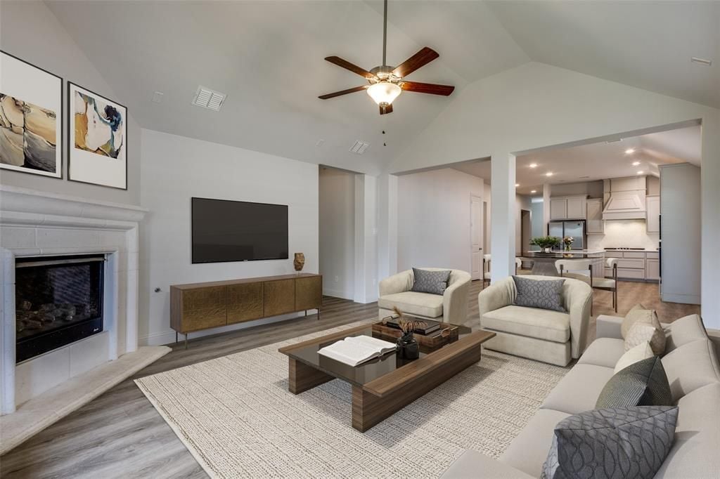 3041 Clearwater Drive