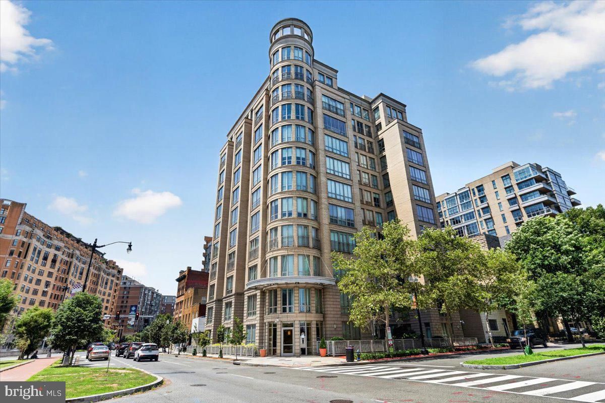 301 Massachusetts Avenue Nw 902