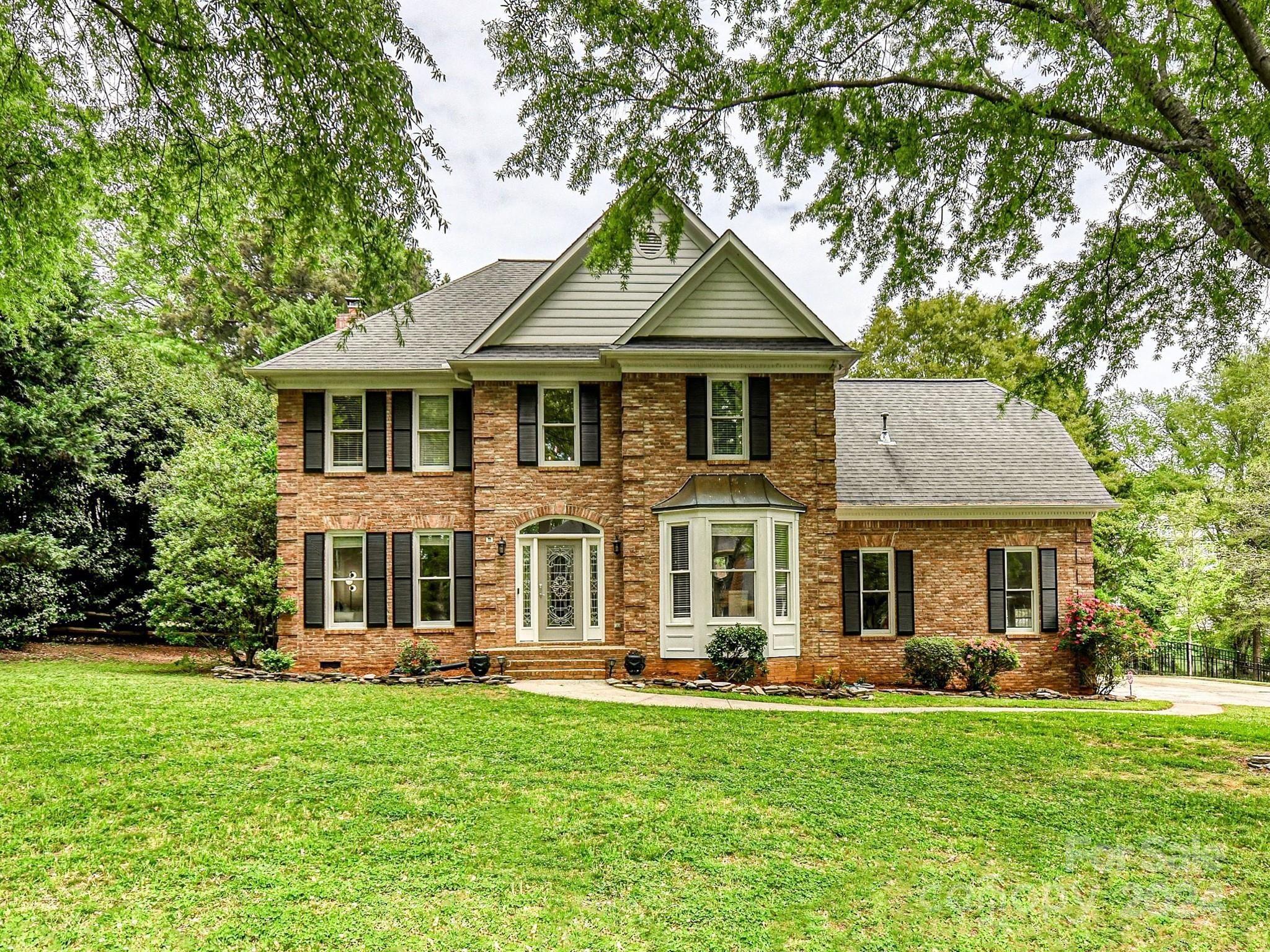 2729 Travelers Court