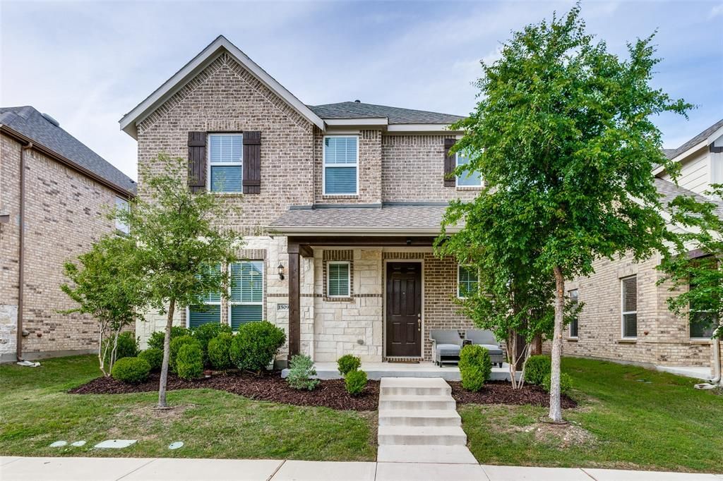 1509 Bellingham Lane