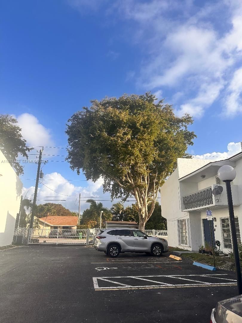 9400 Sw 170th St 103