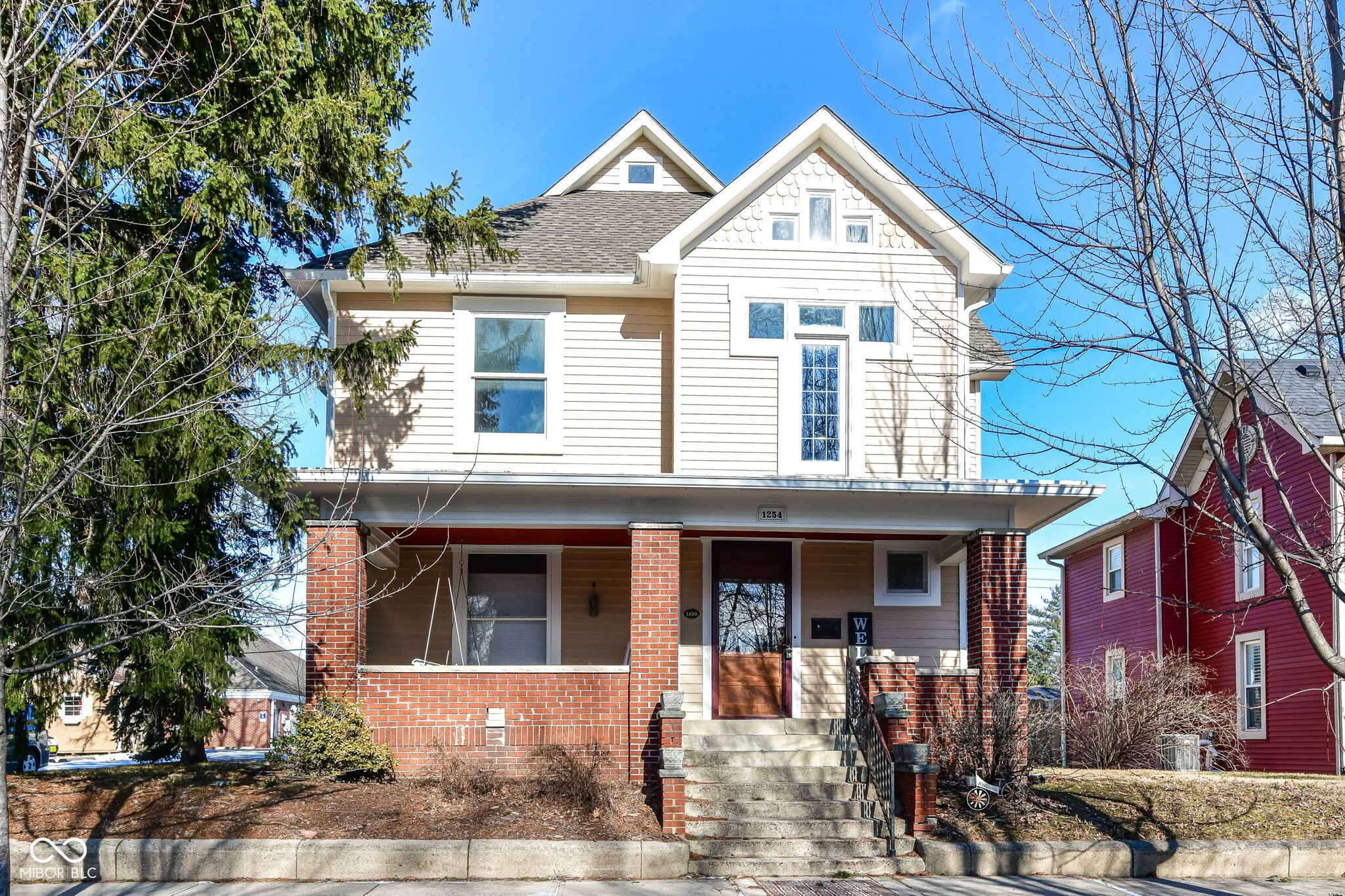 1254 Maple Avenue