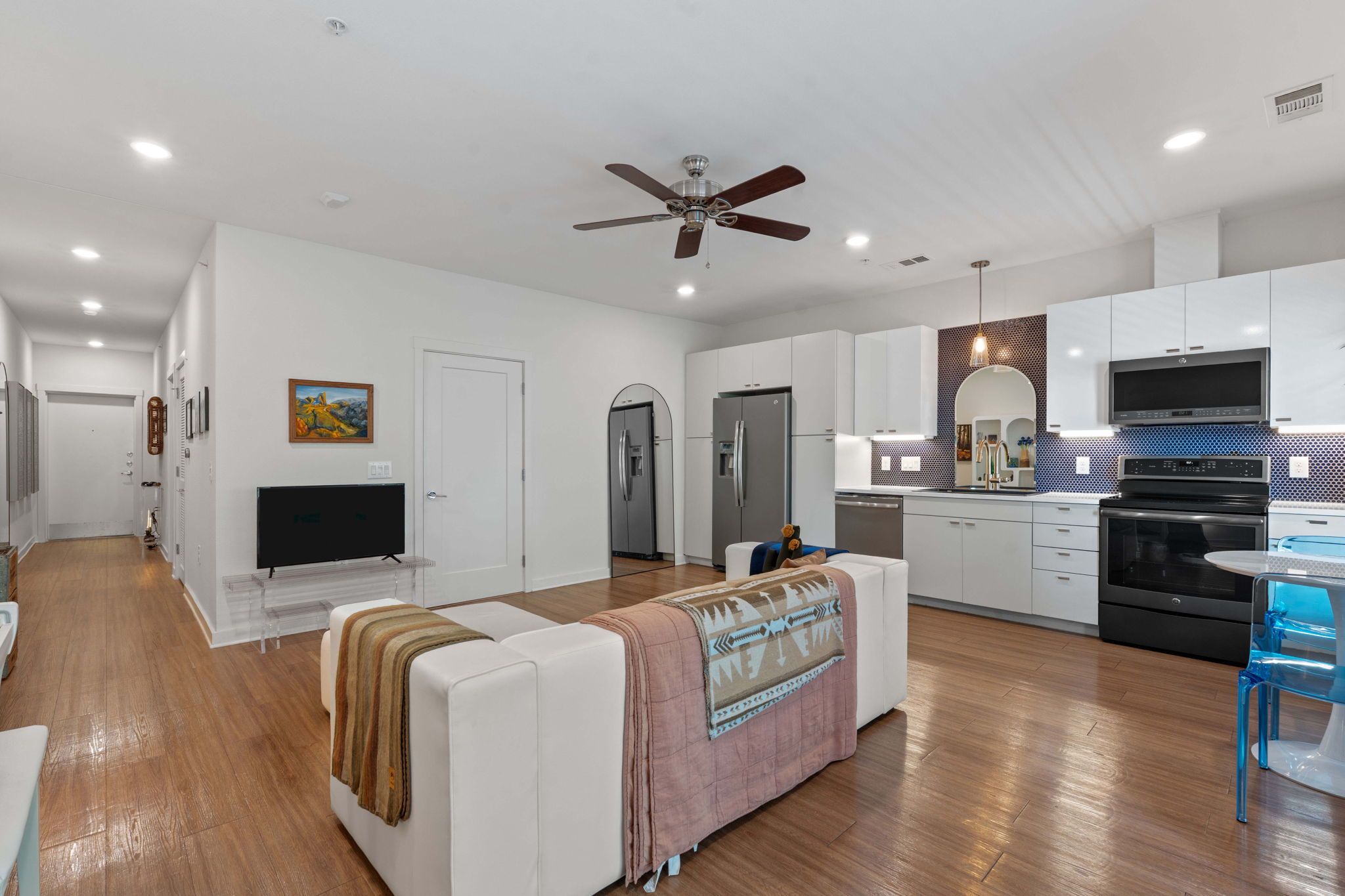 4361 S Congress Avenue 322