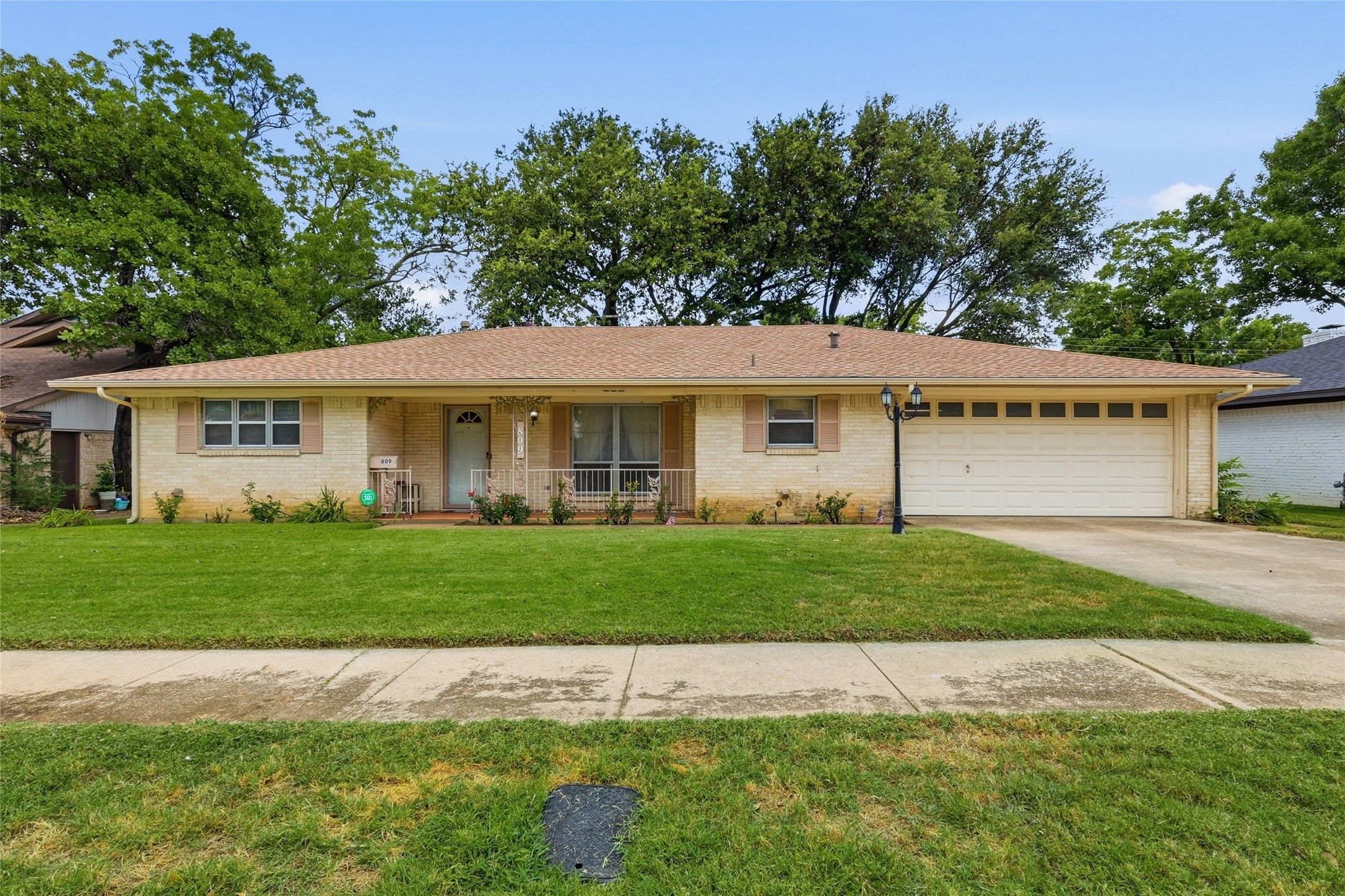809 Donna Drive