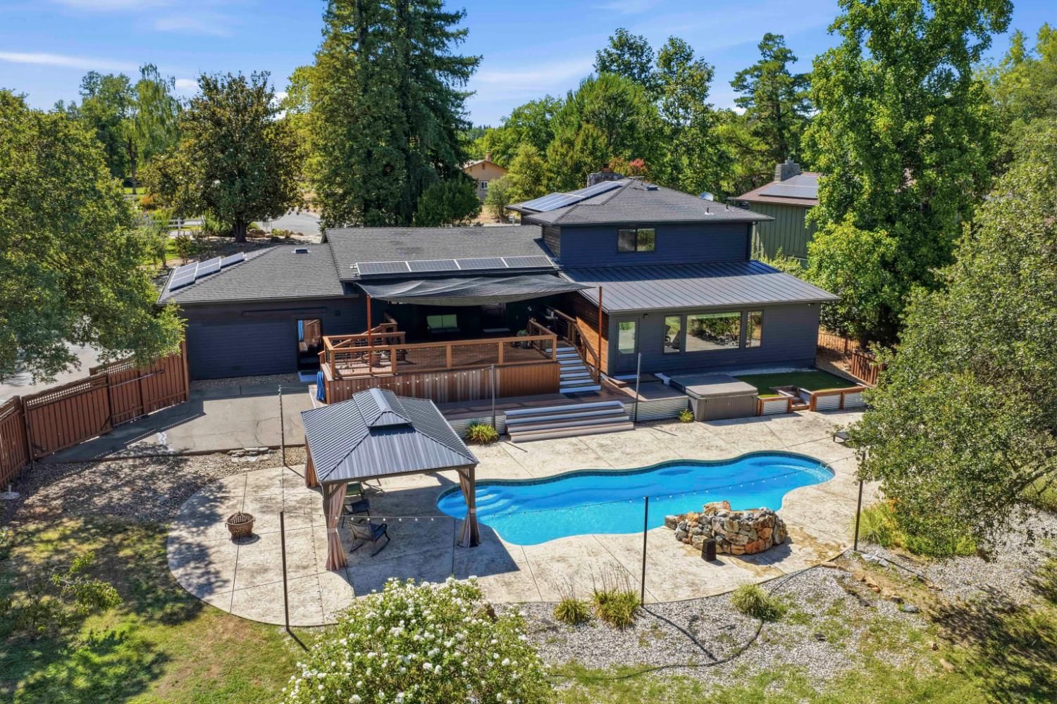 4440 Lawrence Drive
