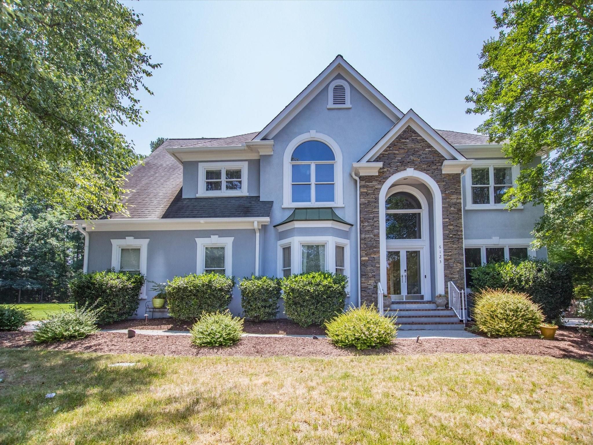 6123 Glen Manor Drive