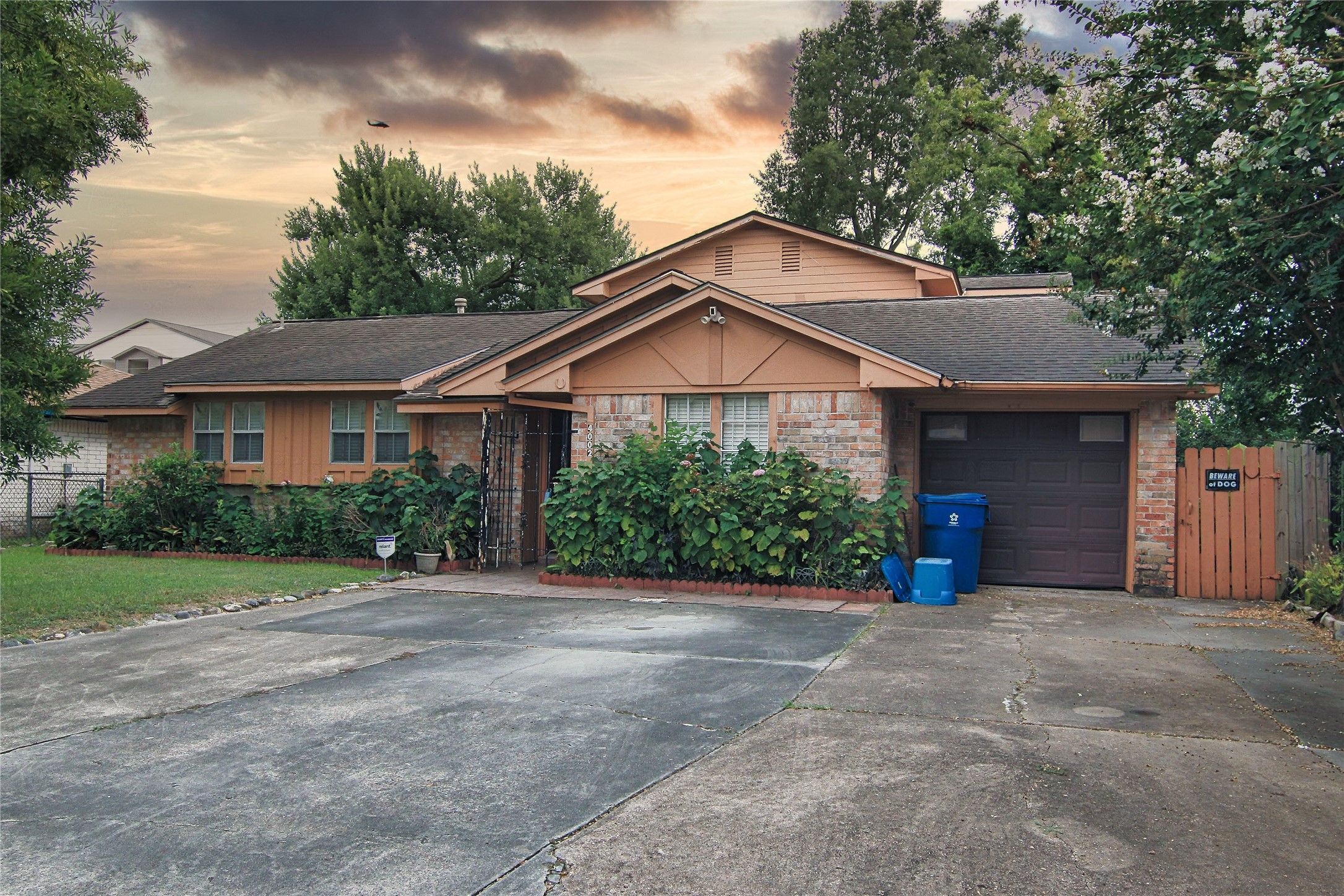 4002 Charriton Drive
