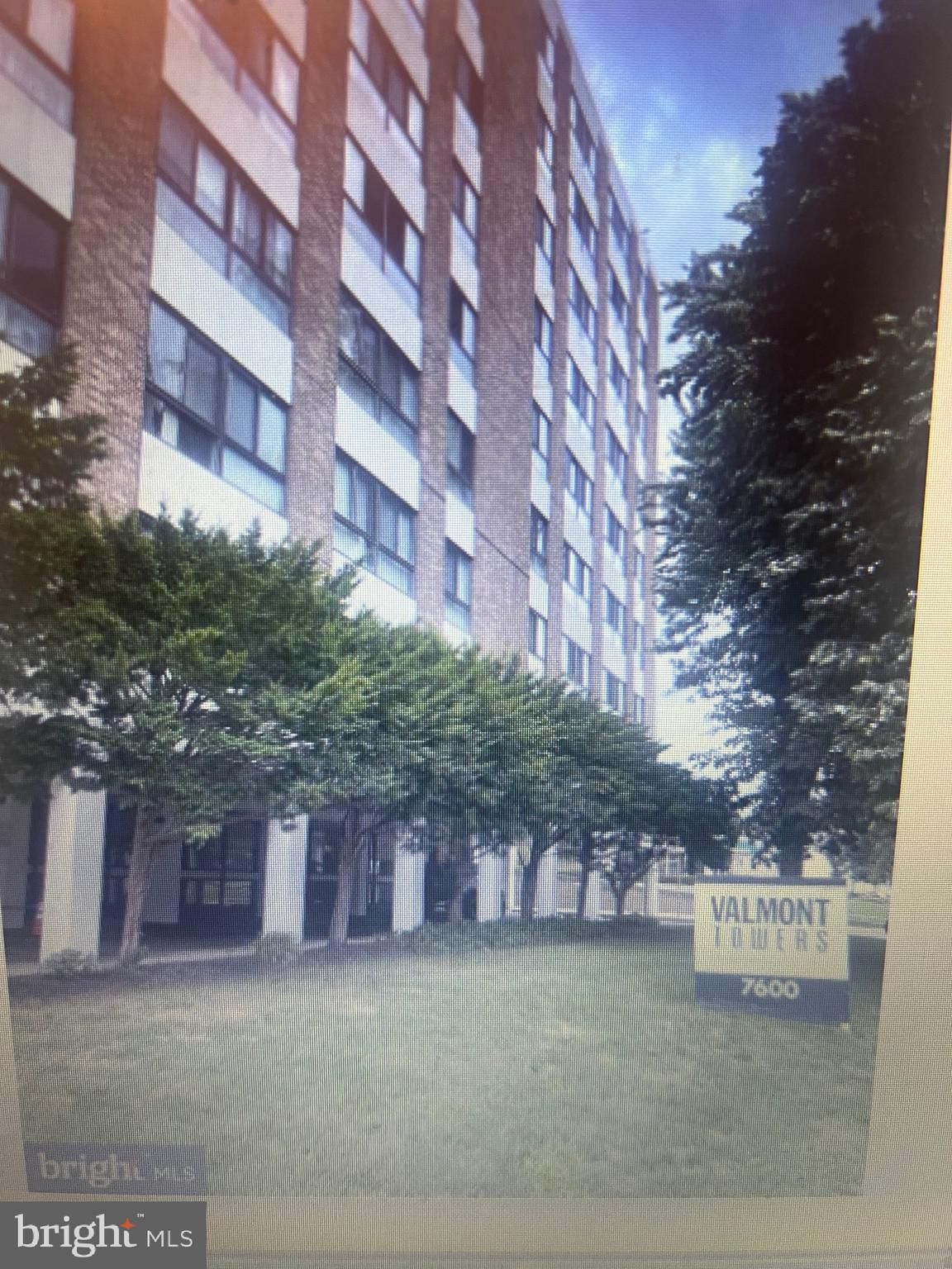 7600 E Roosevelt Boulevard 701