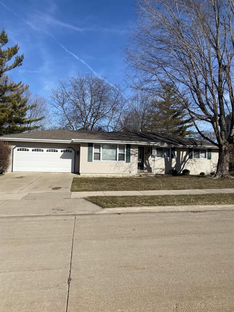 1840 Arlington Drive, Oshkosh, 54904, Wisconsin - Oshkosh, Wisconsin ...