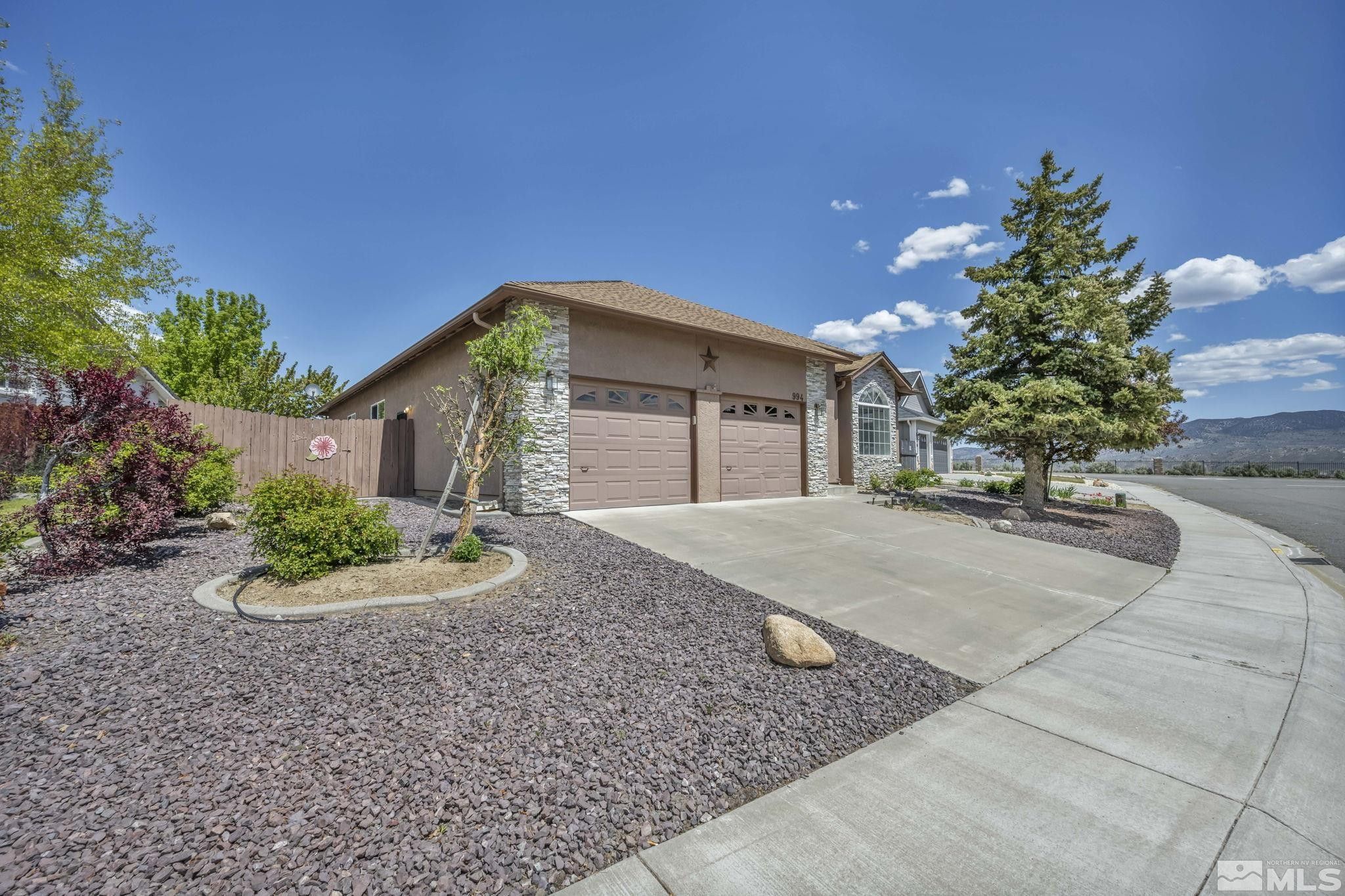 994 Sunview Drive