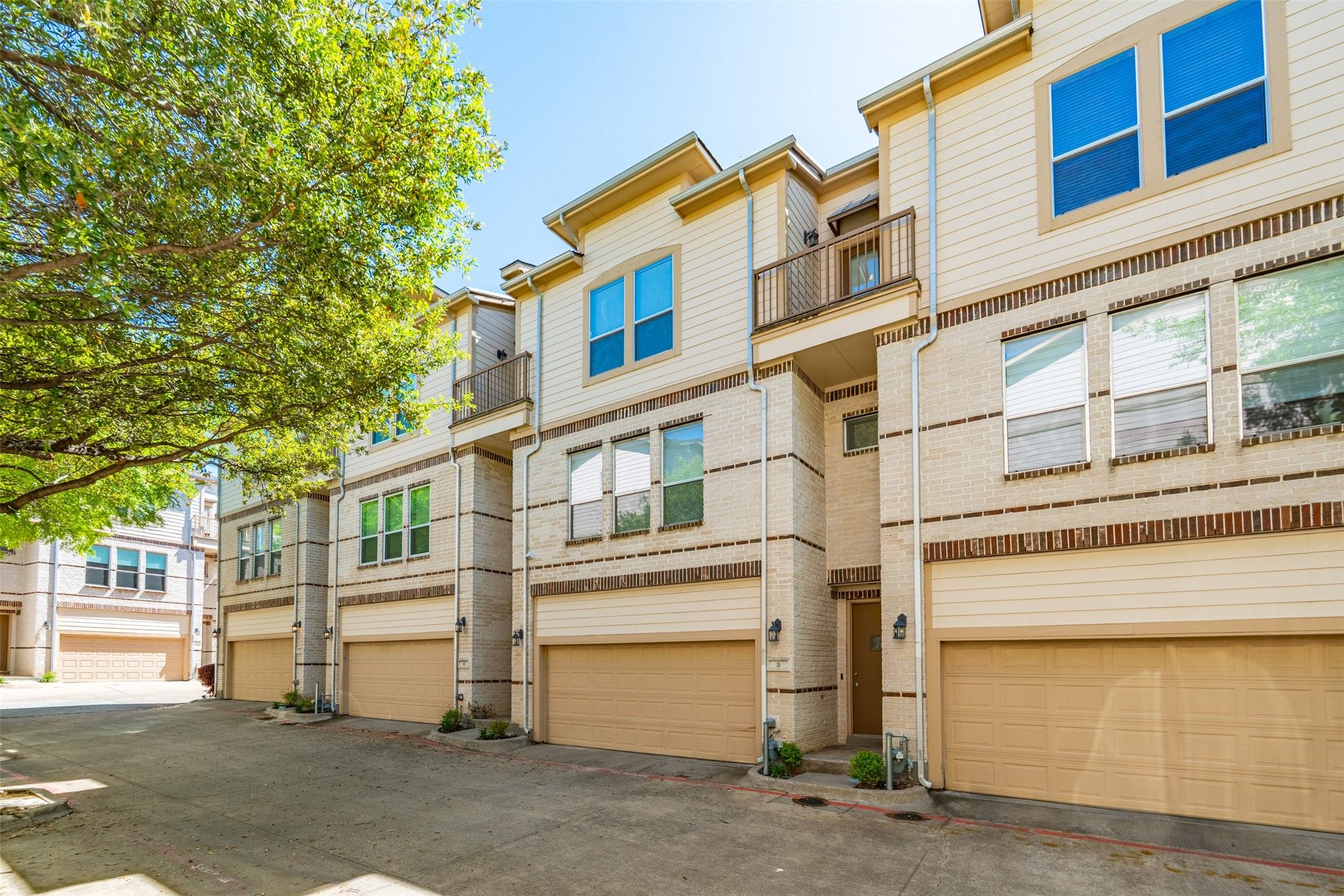 4830 Cedar Springs Road 5