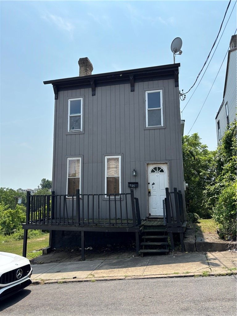 926 Eureka Street