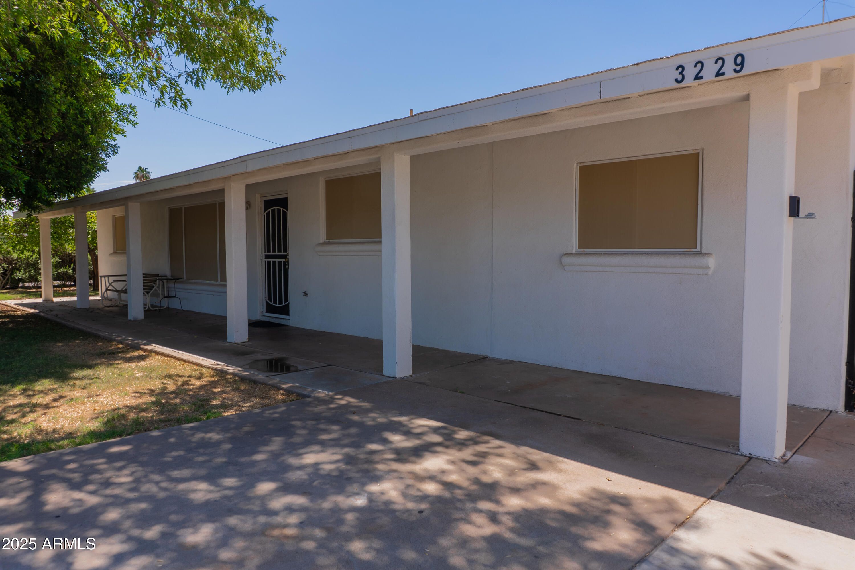 3229 W College Drive