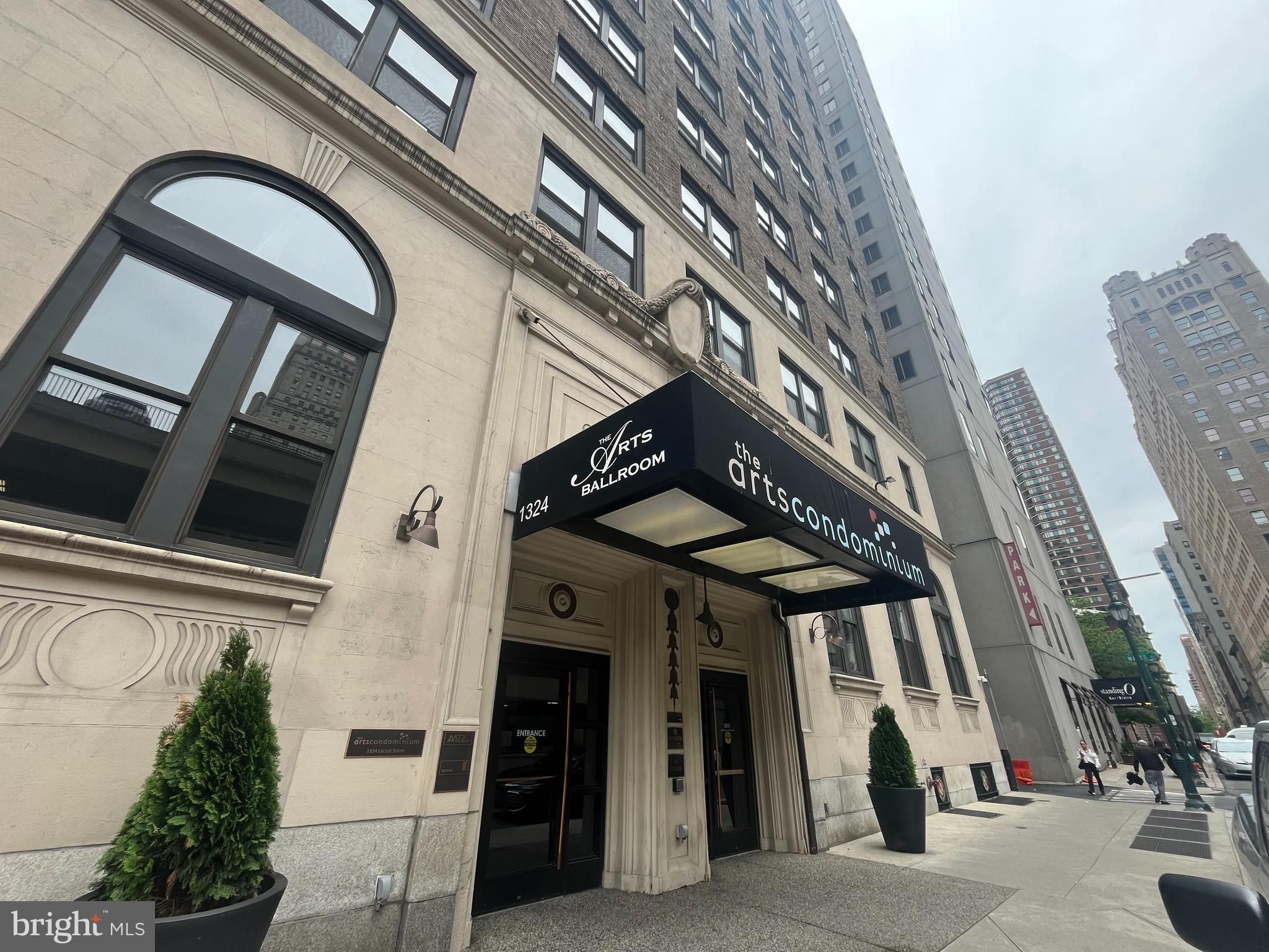1324 Locust Street 501