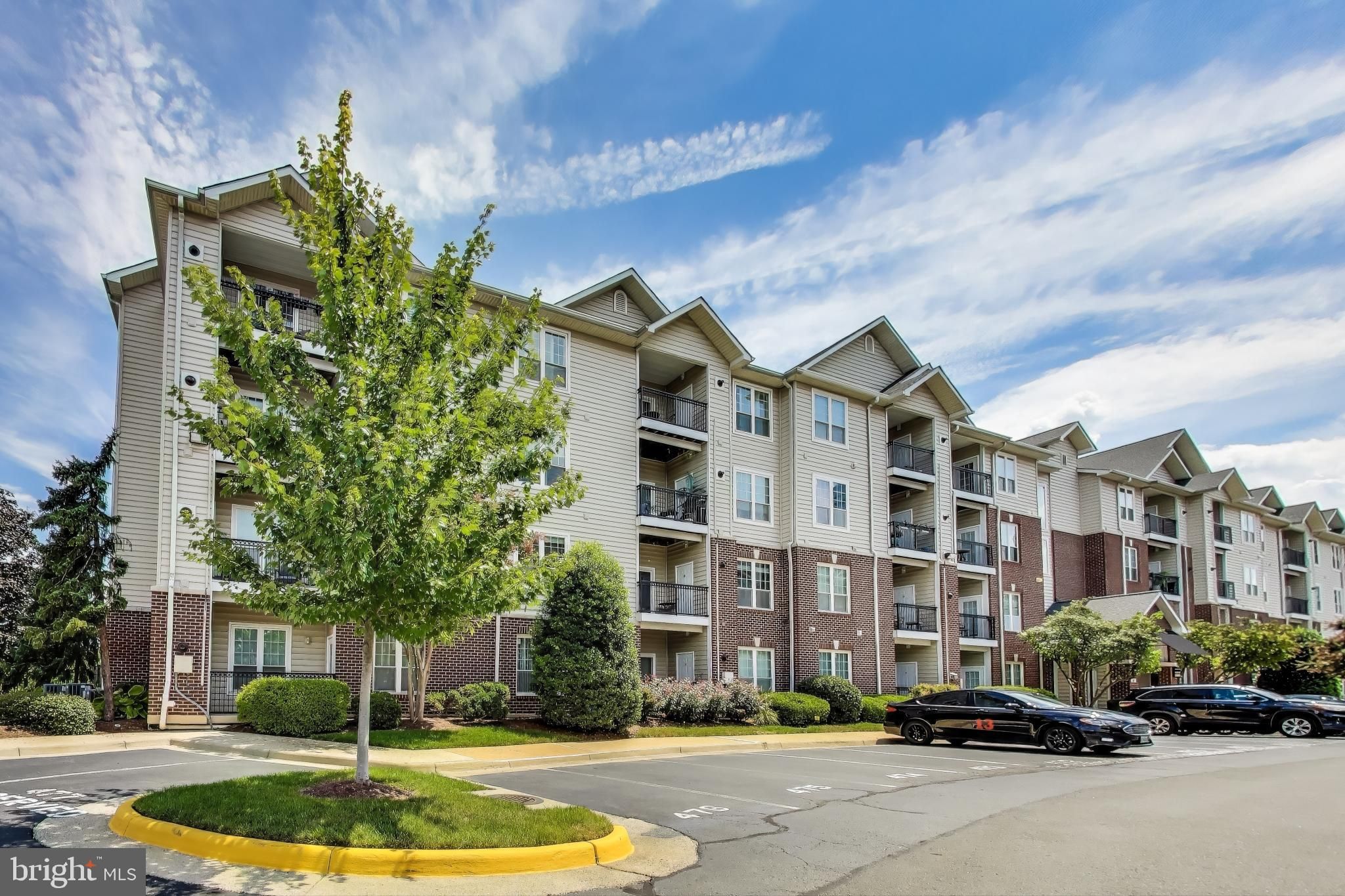 1571 Spring Gate Drive 6208