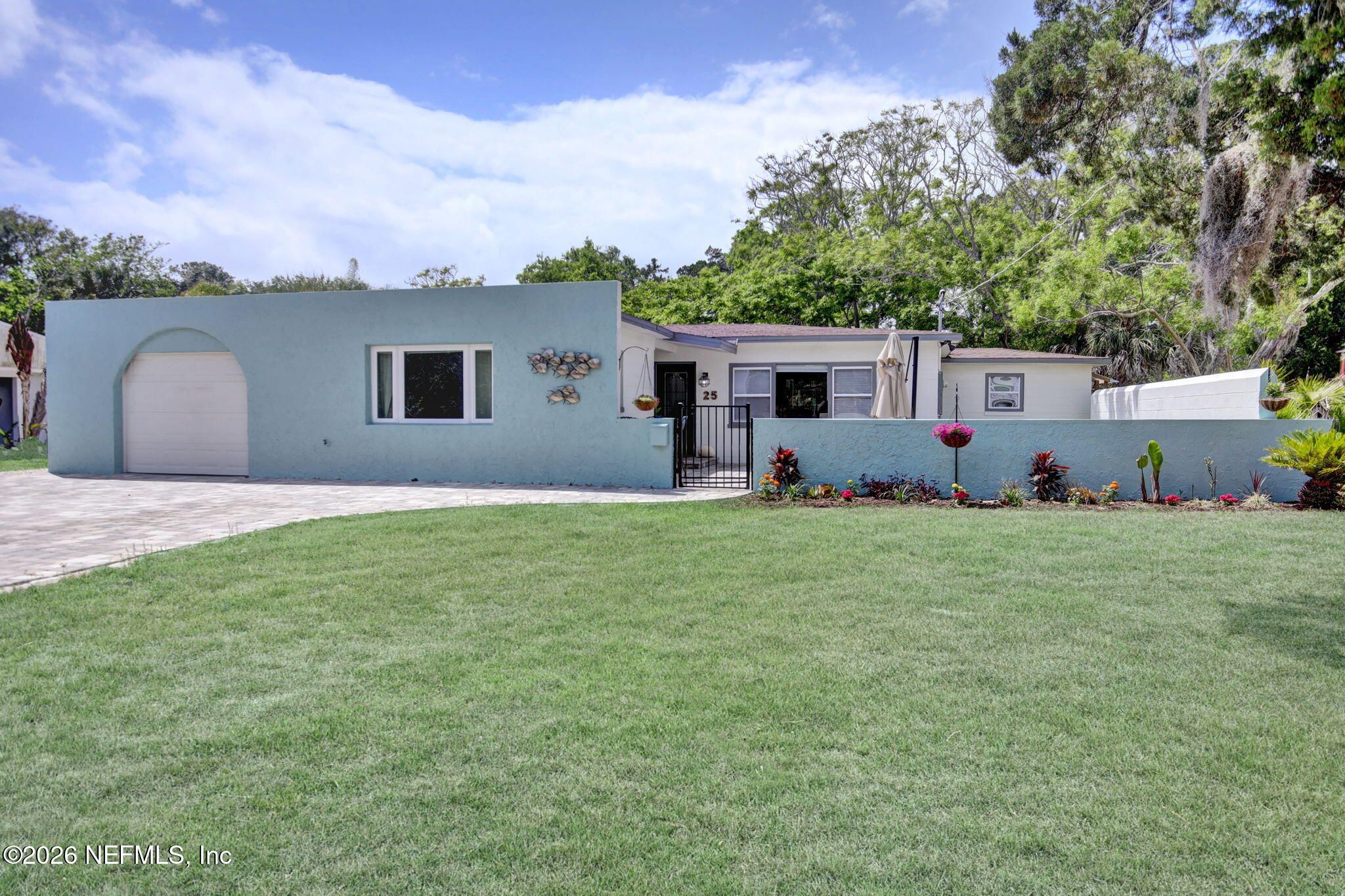 25 Coquina Avenue