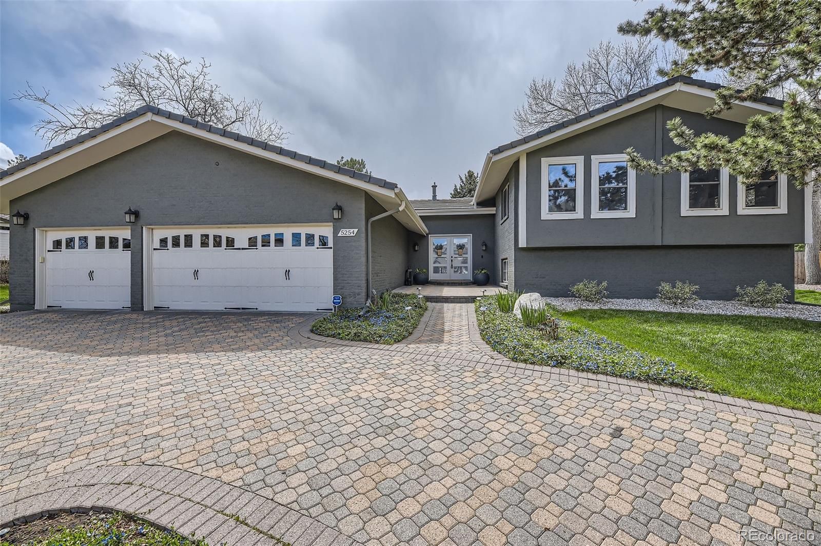 5254 W Oberlin Drive