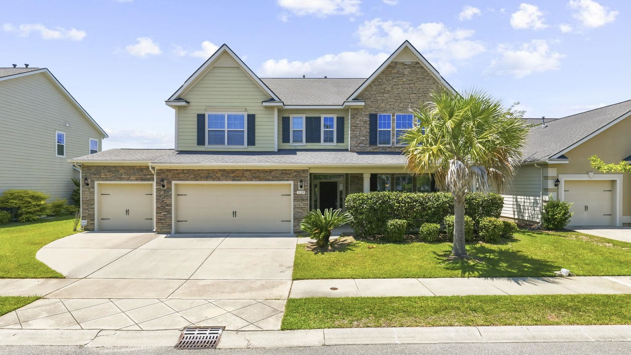 1125 Wyatt Ln.