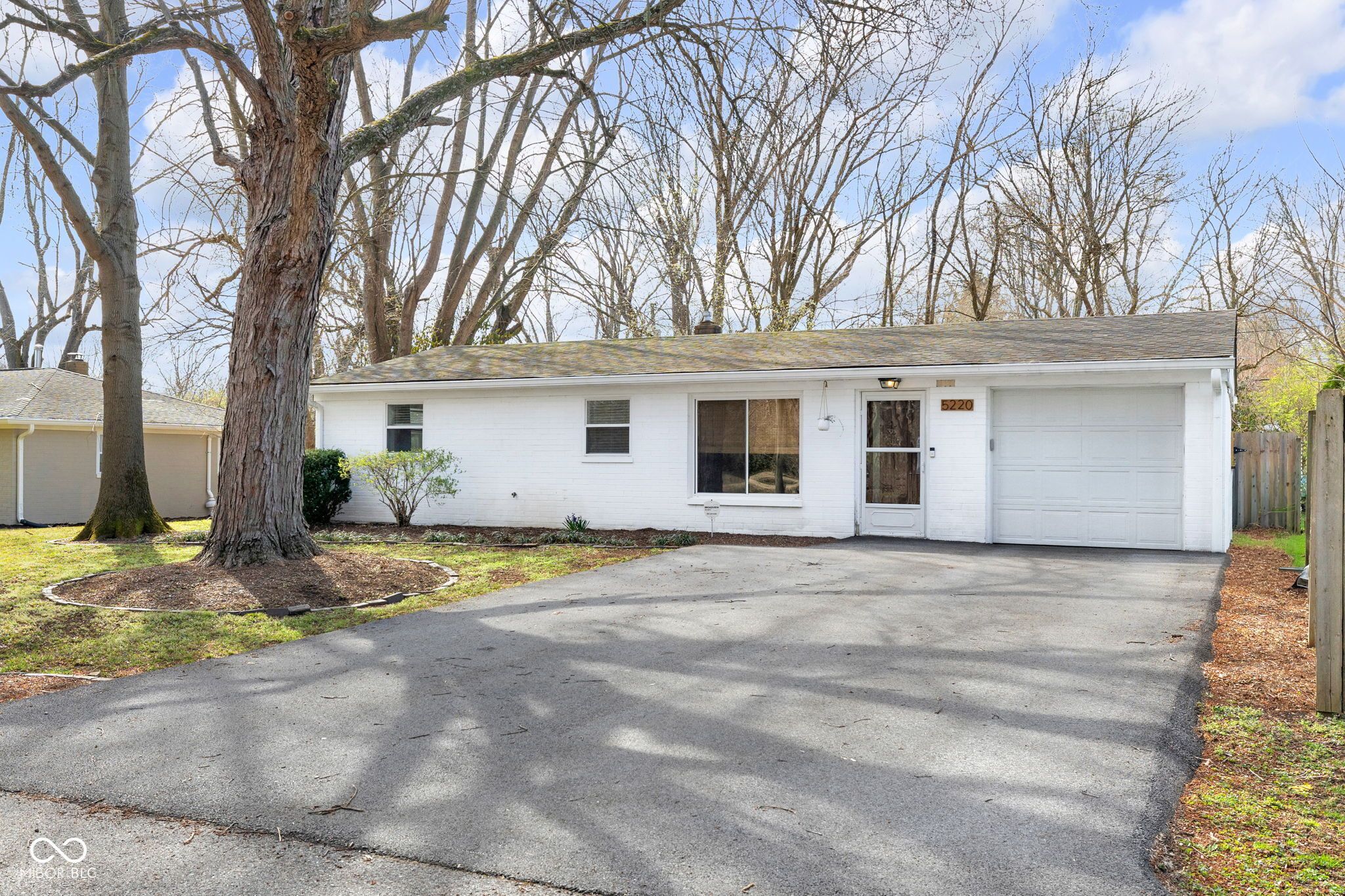 5220 Sunny Meade Lane