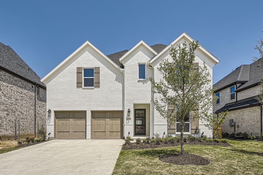 2750 Forest Bend