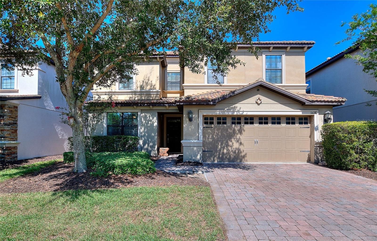 1428 Thunderbird Road