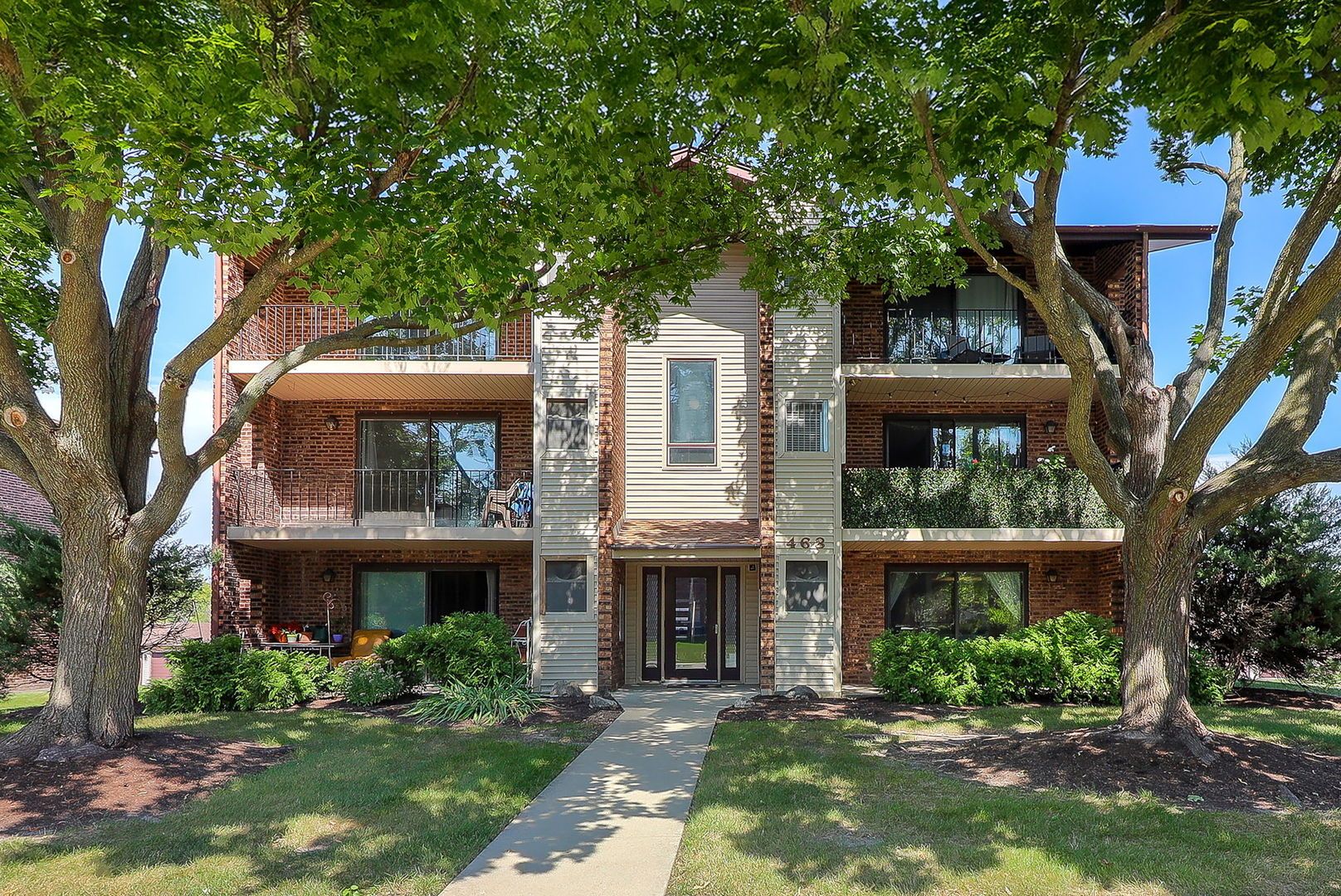 468 Valley Drive 100