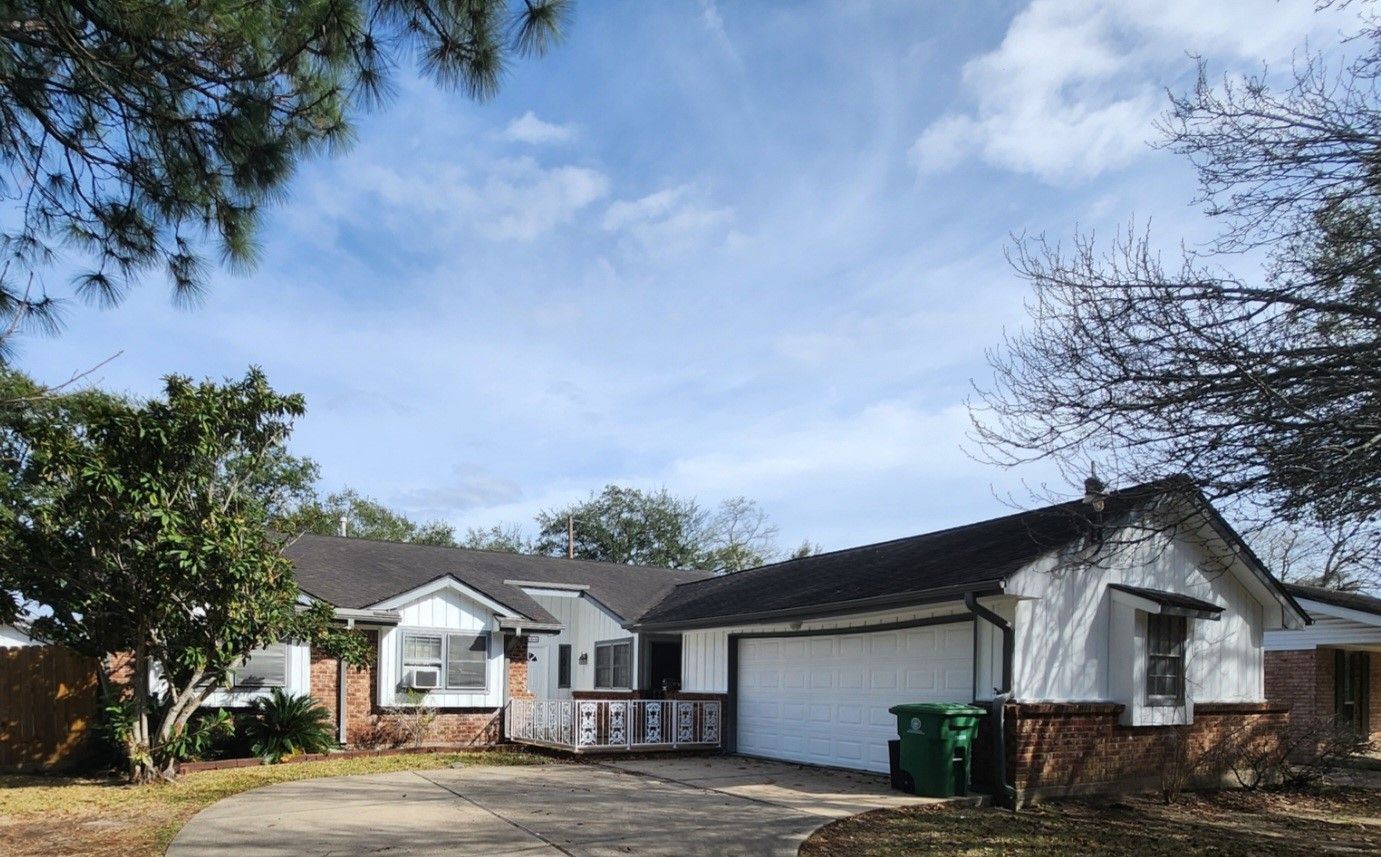8403 Mullins Drive