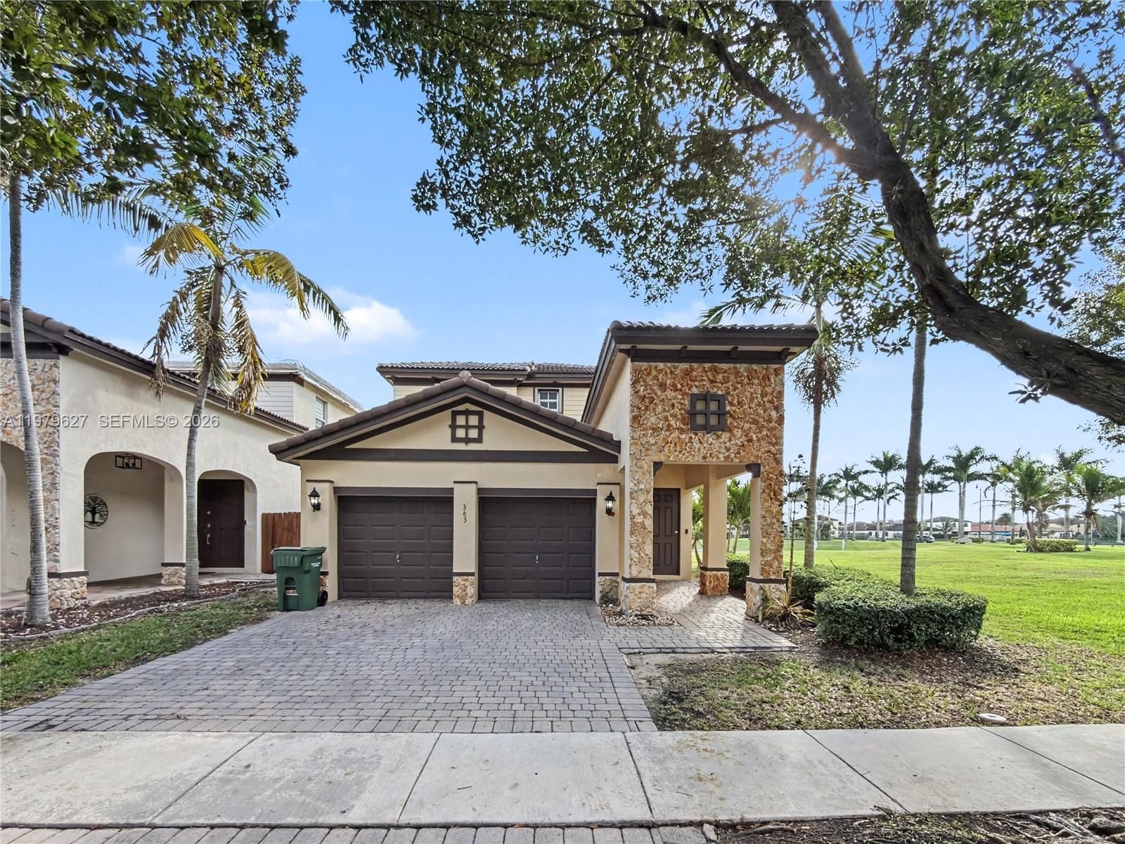 363 Ne 25th Terrace
