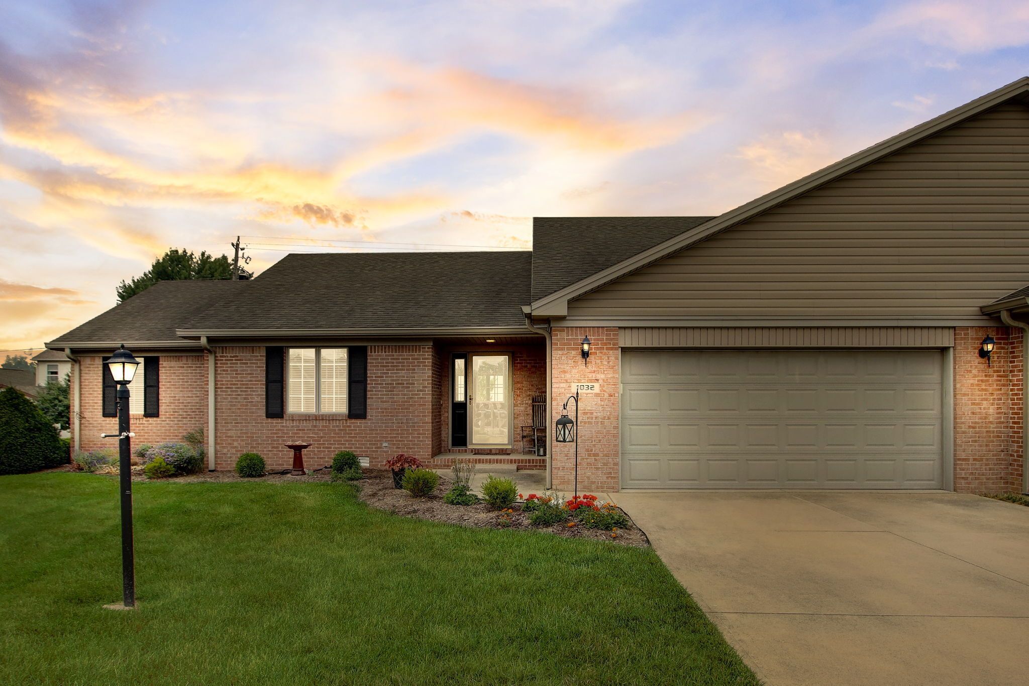 1032 Essex Court