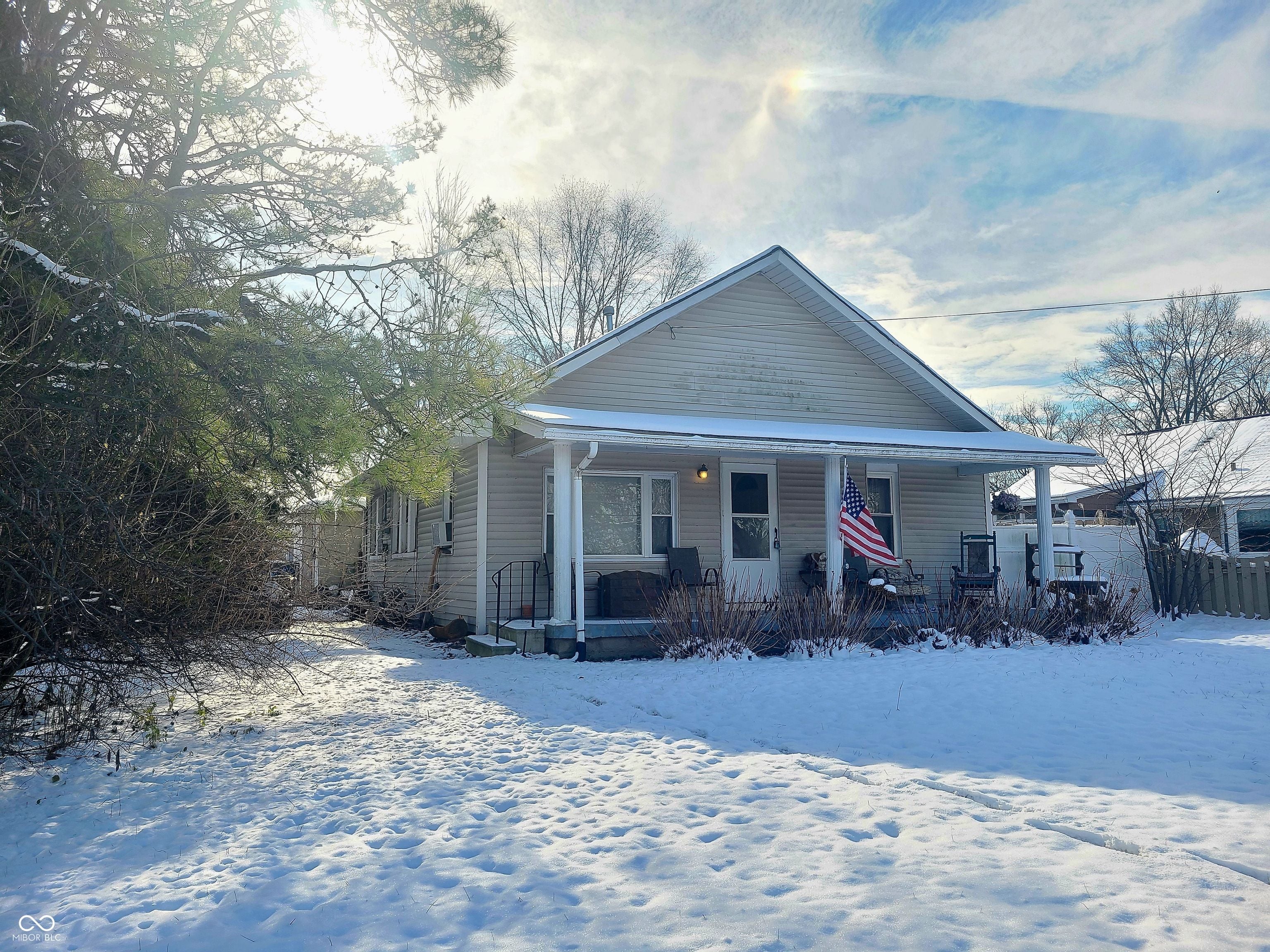 4923 W Vermont Street