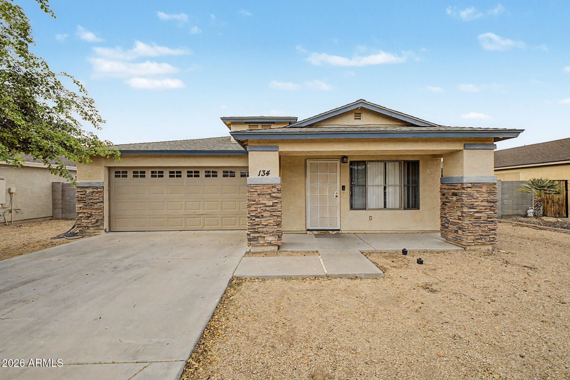 134 W Desert Lane