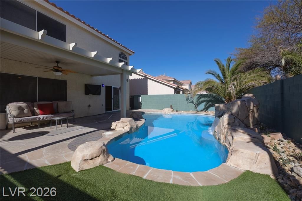 7468 Treasure Chest Street