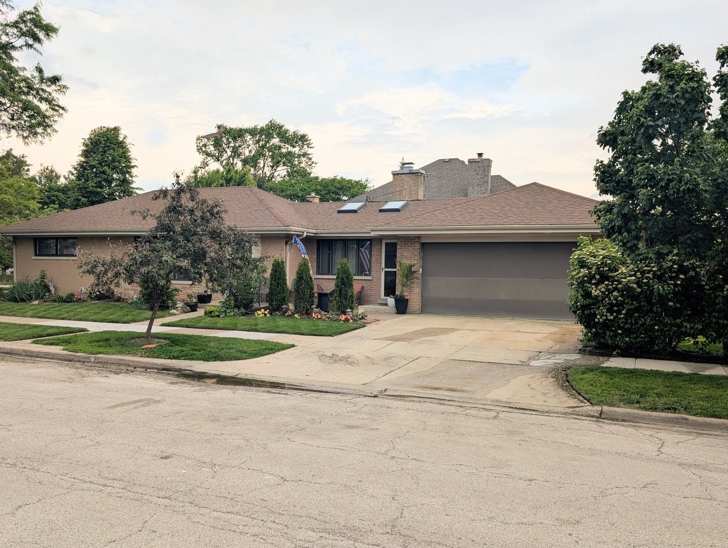 301 N Redfield Court
