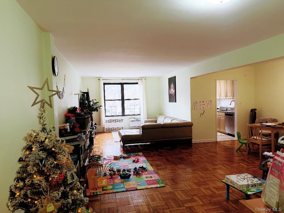 224-24 Union Turnpike 1P