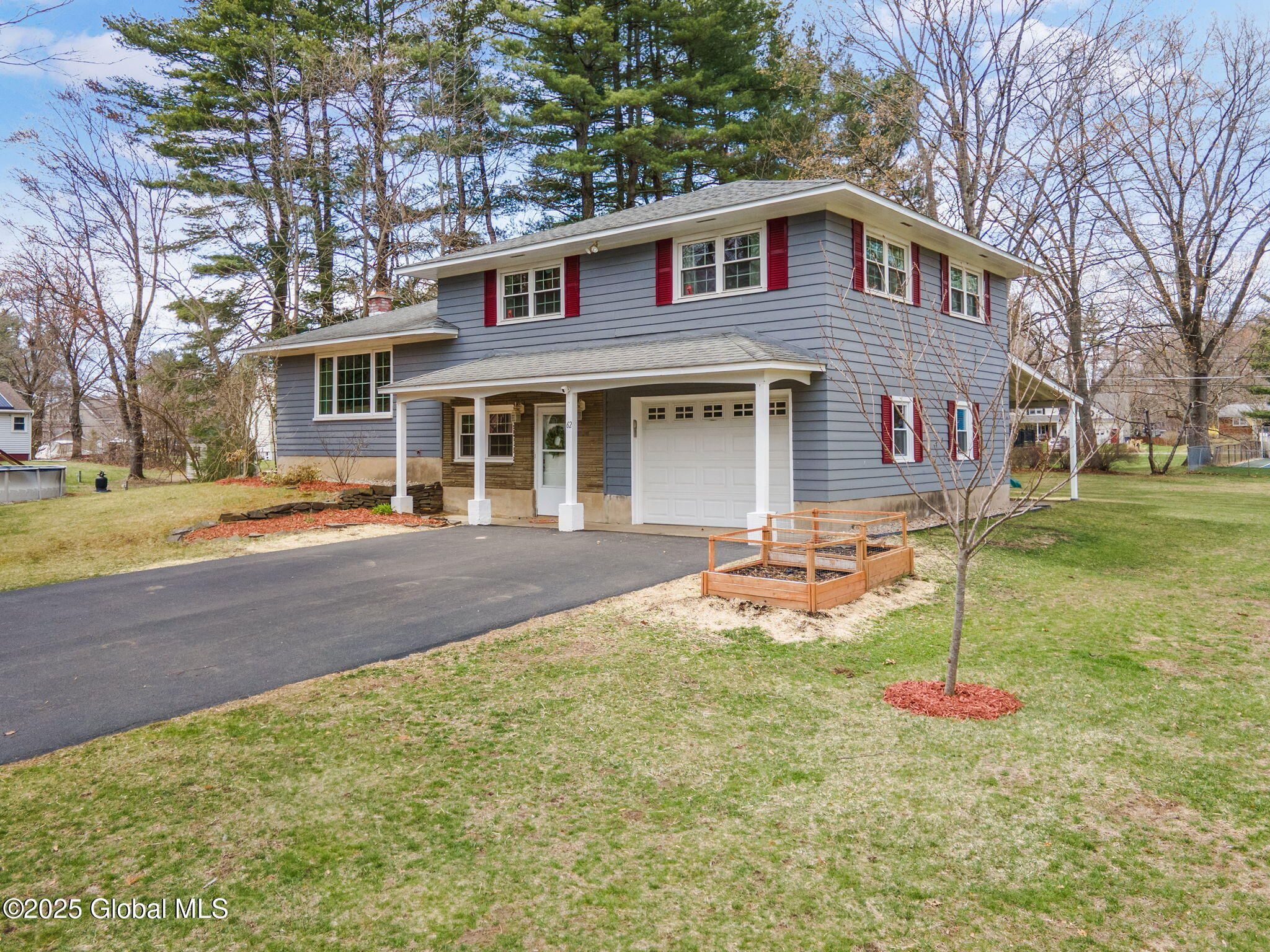 62 E Hite Court