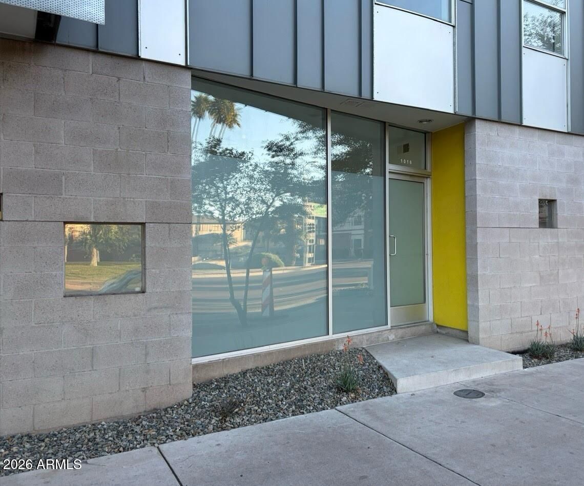 1111 W University Drive 1016