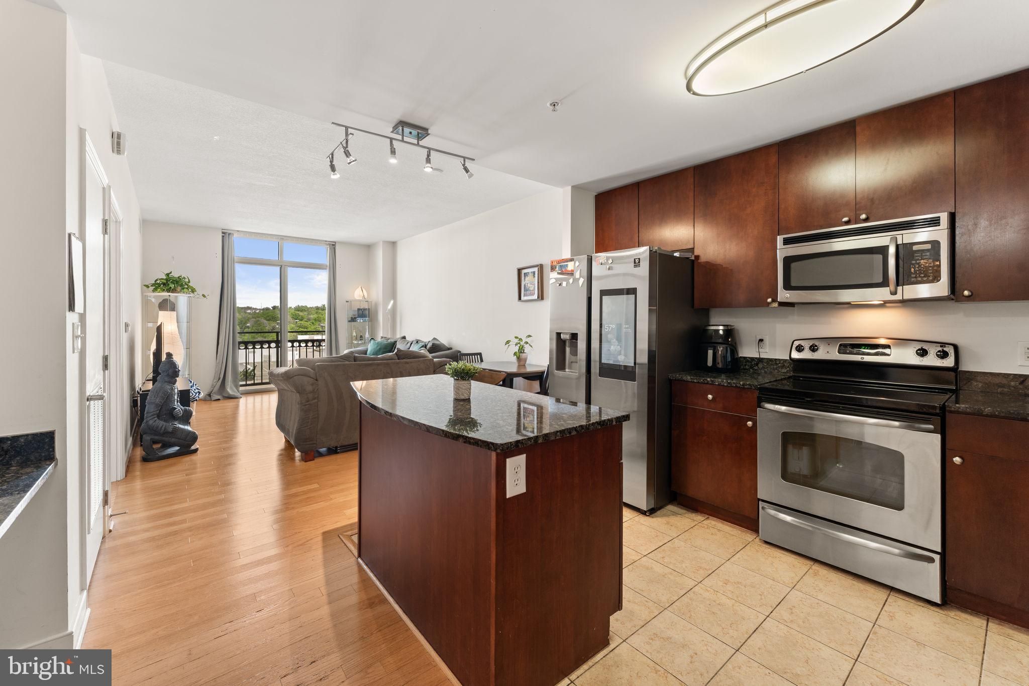 155 Potomac Passage 817