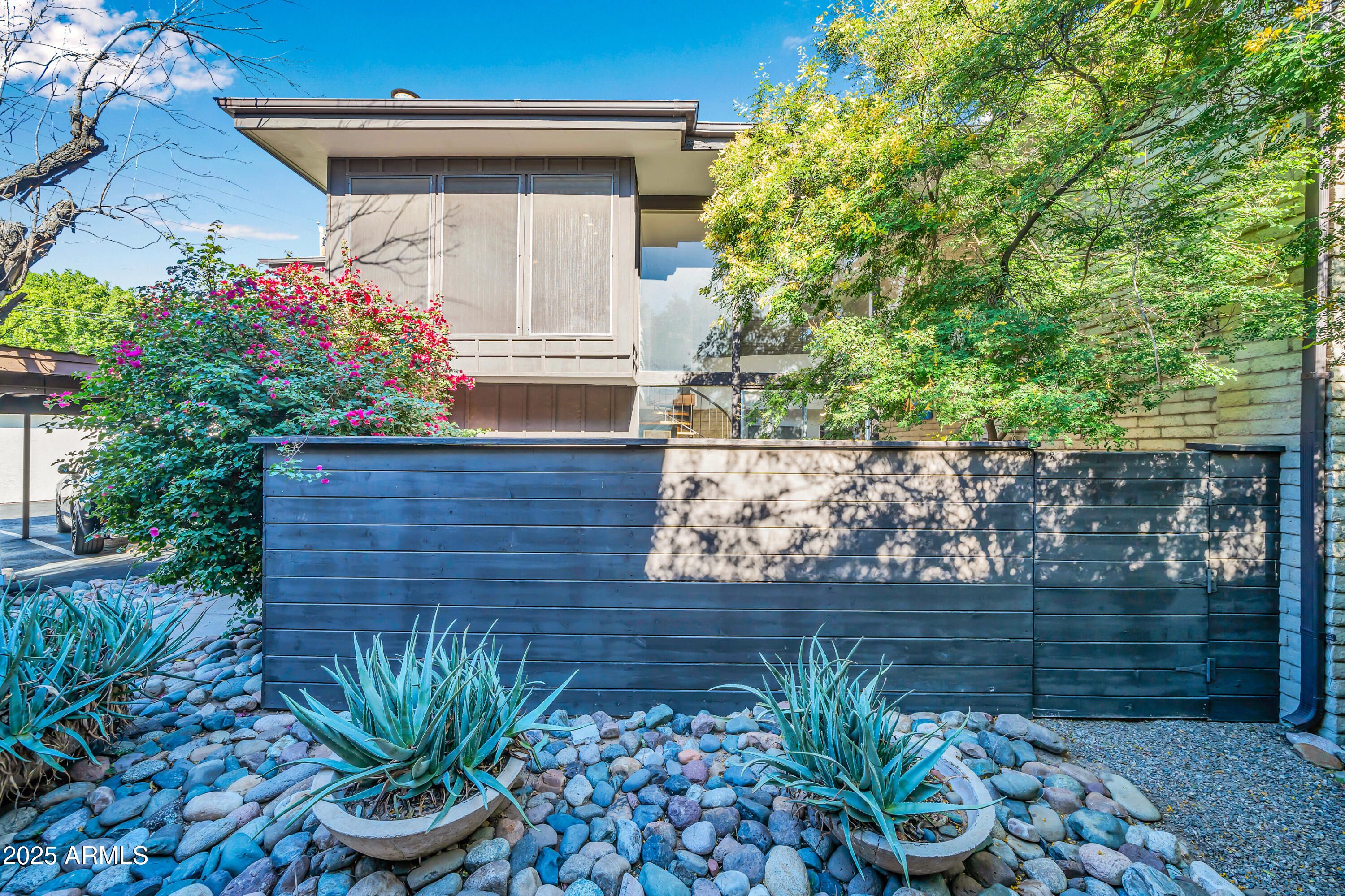 1711 E Missouri Avenue 8