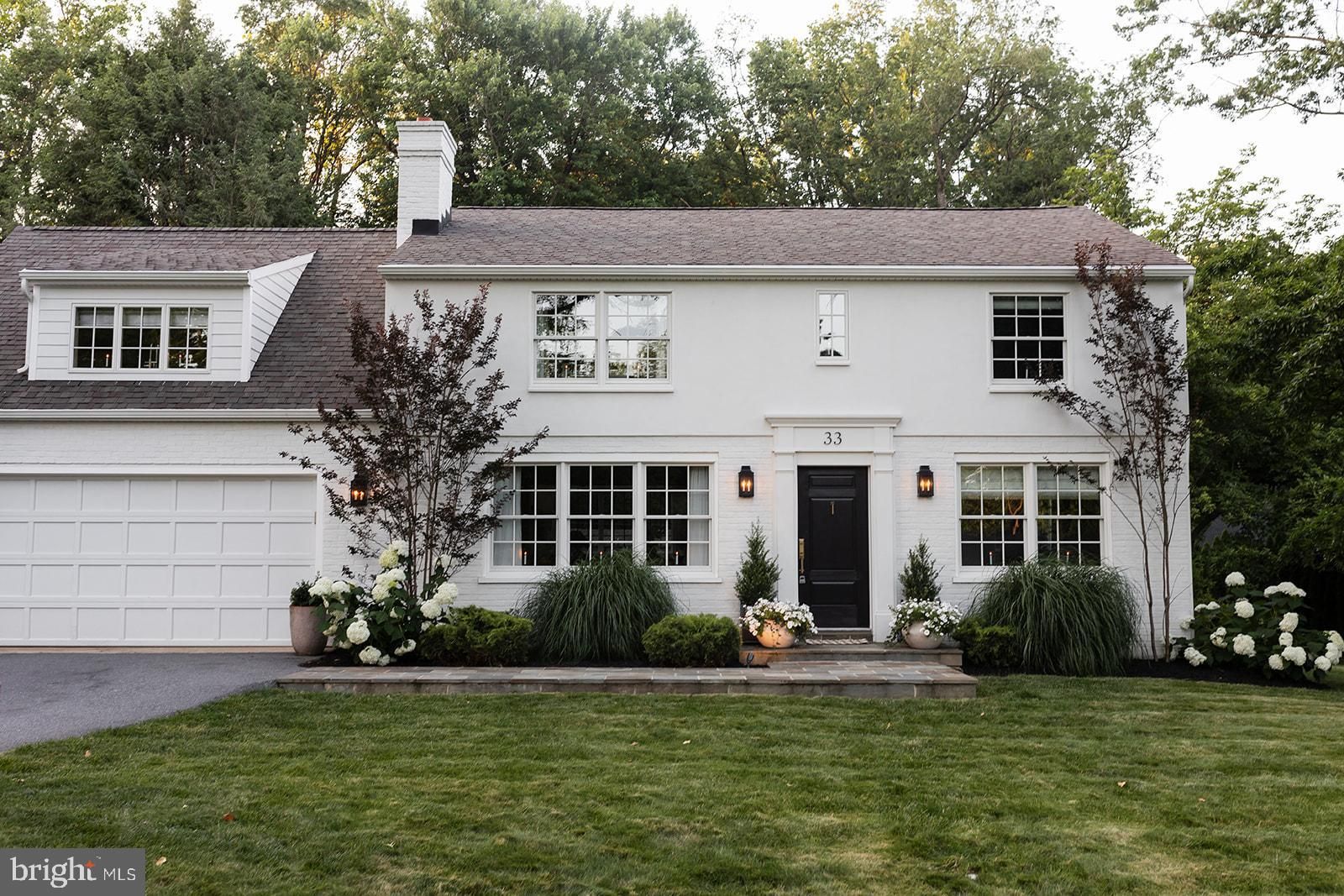 33 Conestoga Boulevard