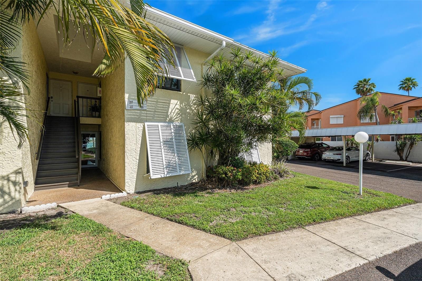 7310 Sunshine Skyway Lane S 118