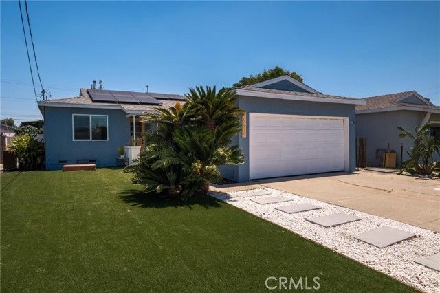 16916 S Catalina